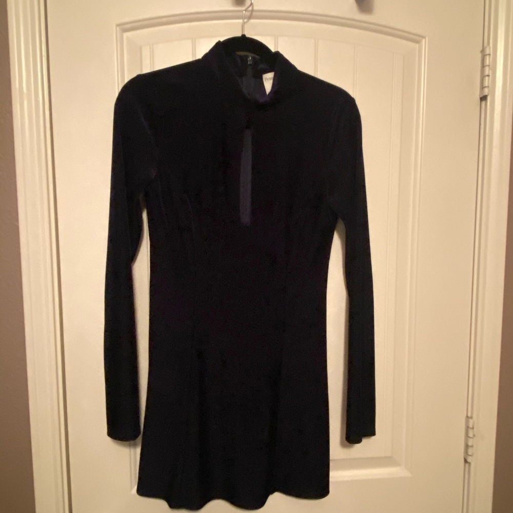 Privacy Please dress - Picture 4 of 4